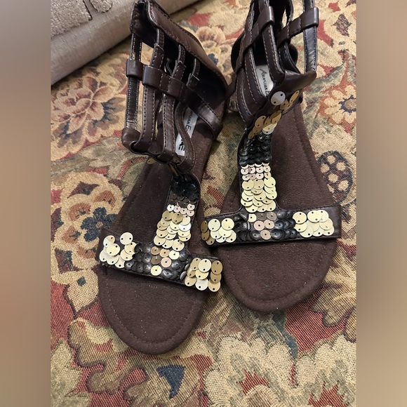 5 for $25- American Eagle Brown Shoes size 8.5 - Picture 3 of 15